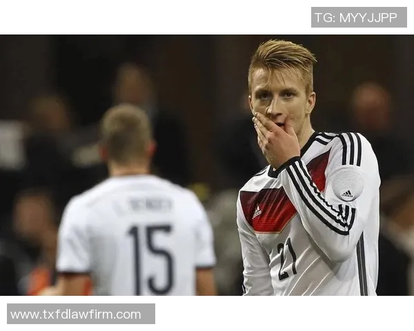 德国足球传奇人物回顾：曾经的明星球员与辉煌成就