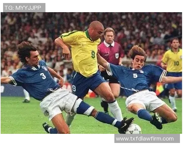 历届足球明星国家队的辉煌历程与传奇故事回顾 历届足球明星国家队的辉煌历程与传奇故事回顾